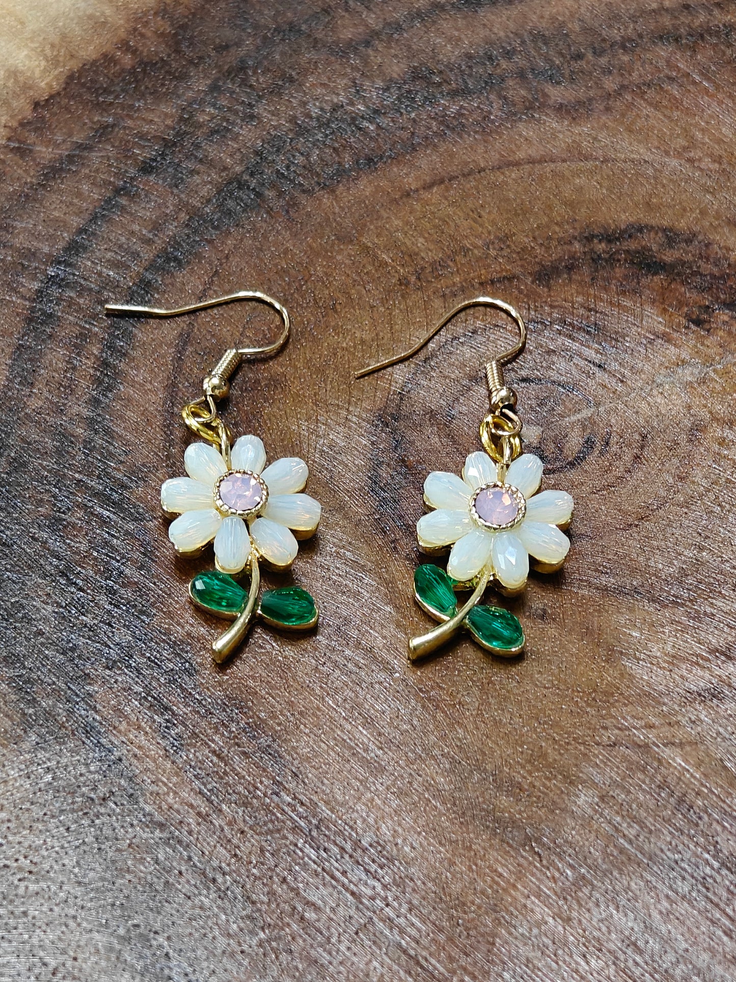 Opal Daisy Bloom Earrings – Elegant Floral Dangle Jewelry